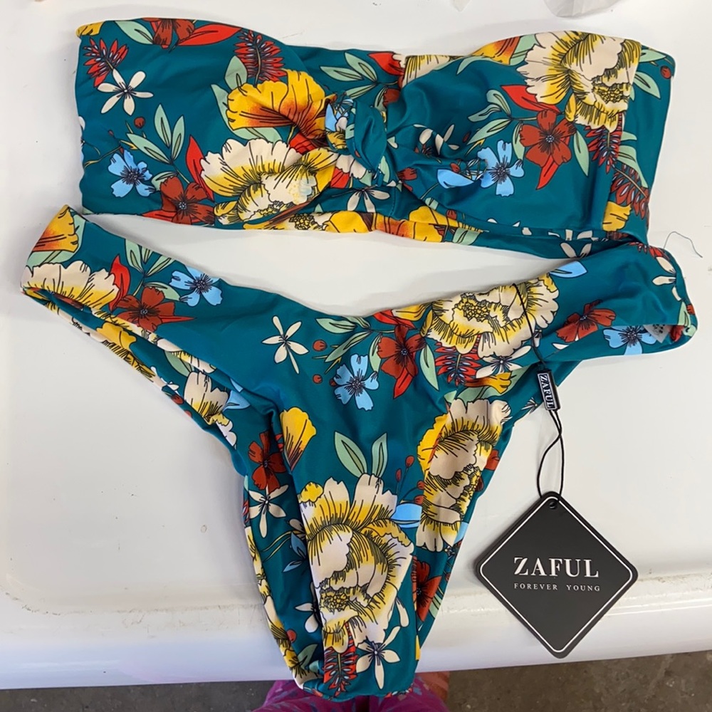 Floral bikini
